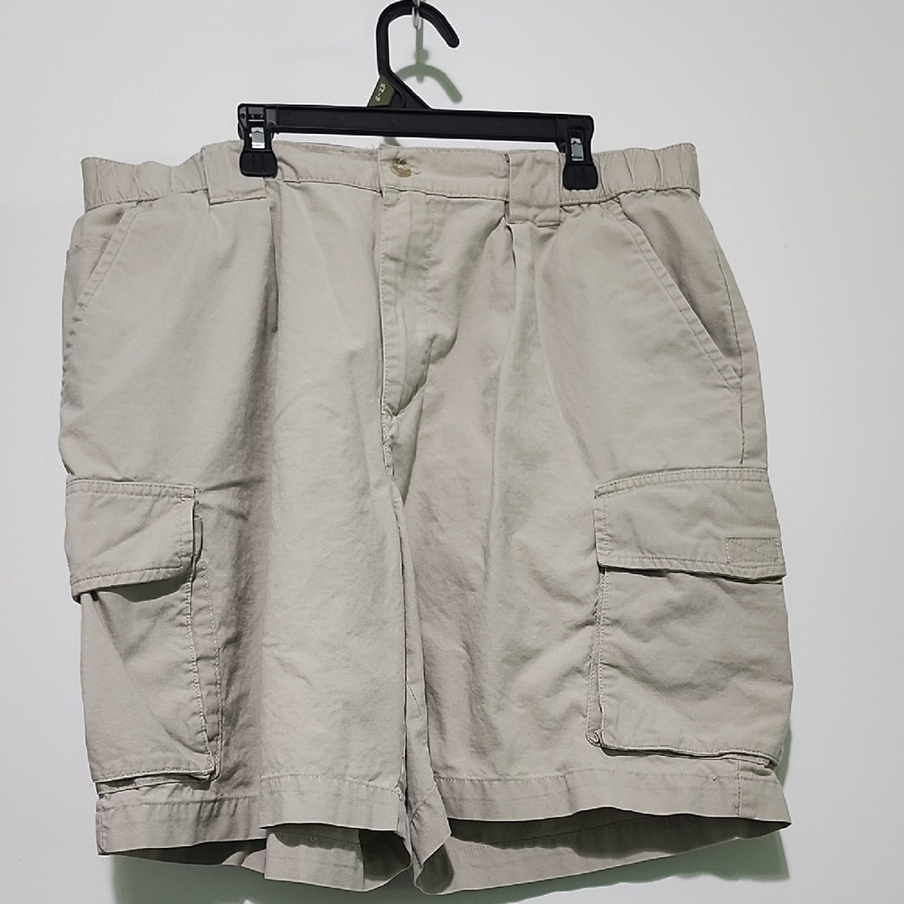 Columbia Tan Cargo Shorts Lightweight Summer Essential